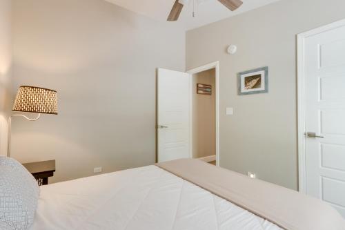 Dock and Sunset Views Lakeside Ozark Retreat! Dock and Sunset Views Lakeside Ozark Retreat!