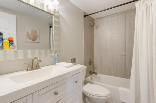 Dock and Sunset Views Lakeside Ozark Retreat! Dock and Sunset Views Lakeside Ozark Retreat!