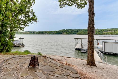 Dock and Sunset Views Lakeside Ozark Retreat! Dock and Sunset Views Lakeside Ozark Retreat!