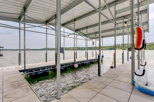 Dock and Sunset Views Lakeside Ozark Retreat! Dock and Sunset Views Lakeside Ozark Retreat!
