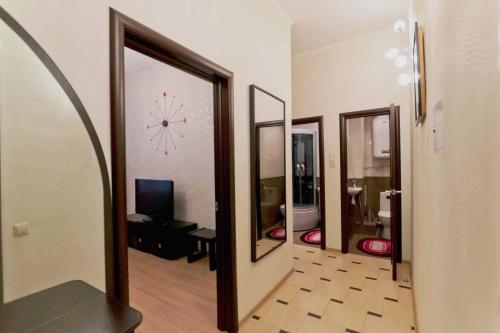 Nevsky prospekt 79 Apartmens - image 2