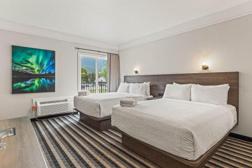 2 queen beds