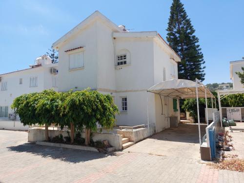 Cyprus Protaras Green Bay Beach House located behind thalassa apartments protaras