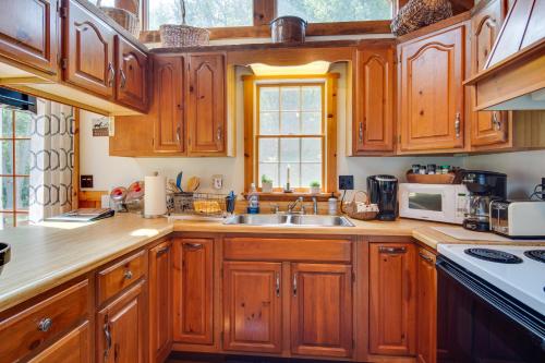 Historic Morrisdale Area Cabin w/ Deck & Fireplace in Philipsburg (PA)