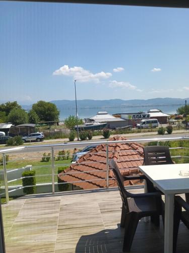 Krapce - Lake View Apartments in Star Dojran