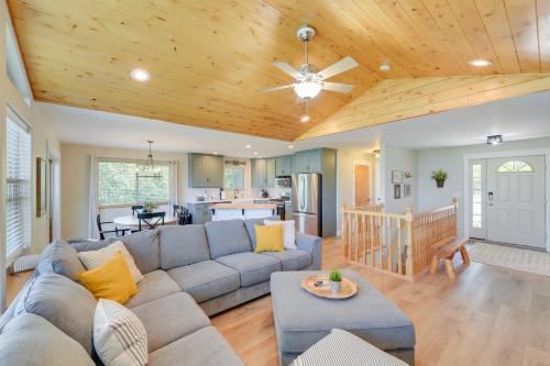 Star Valley Ranch Cabin Rental with Private Hot Tub! in Thayne, USA