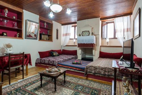 Monodendri Vintage House in 모노덴드리언