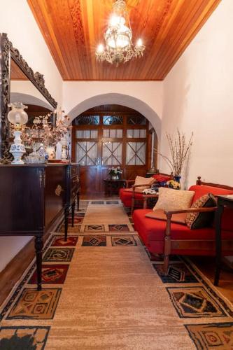 Monodendri Vintage House in 모노덴드리언