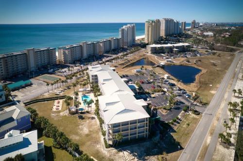 Ground floor condo walking distance to the Beach