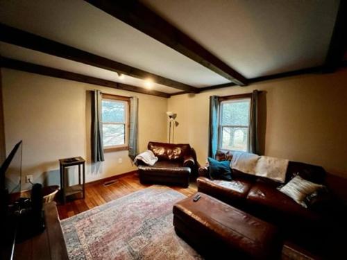 The AuSable House-Peaceful, pet friendly getaway in Upper Jay, USA