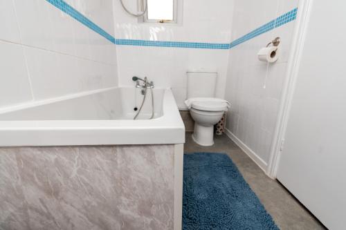 Greenbourne - 4 bedrooms Sleeps 8 free parking, Gateshead (Foto 6)
