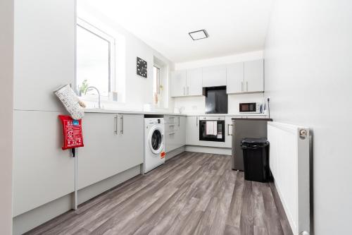 Greenbourne - 4 bedrooms Sleeps 8 free parking, Gateshead (Foto 5)