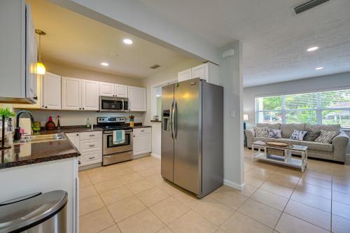 Sunny Sarasota Home with Private Yard and Fire Pit! in Sarasota, USA