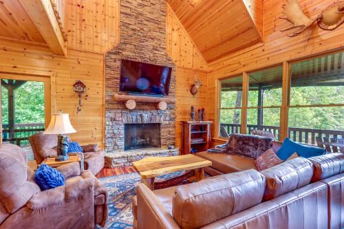 Ellijay Hideaway with Hot Tub, Views and Game Room!