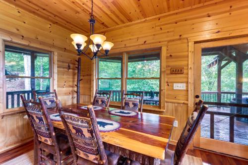 Ellijay Hideaway with Hot Tub, Views and Game Room!