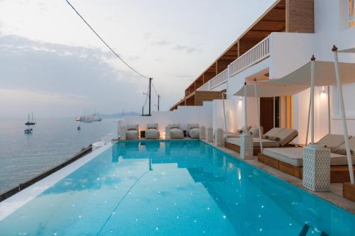 Icon Mykonos