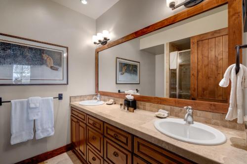 Four-Bedroom House image 3
