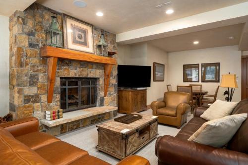 Four-Bedroom House image 10
