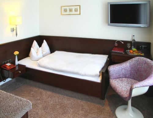 1 twin bed