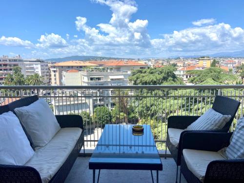 Belle terrasse près du Martinez et des plages! - Location saisonnière - Cannes