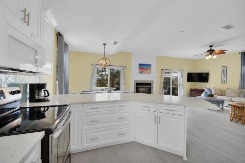 Heated Pool Pet Friendly Home in Jacksonville Beach, USA