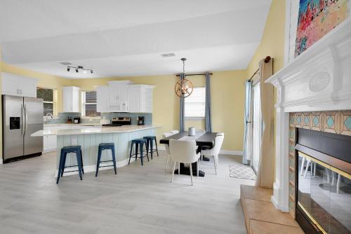 Heated Pool Pet Friendly Home in Jacksonville Beach, USA