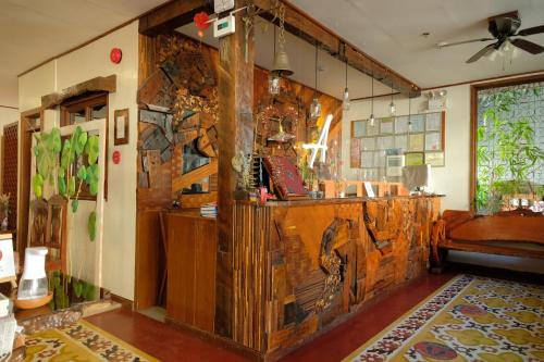 Lobby, Antonio's Bed and Breakfast Hotel near Rizal Beach