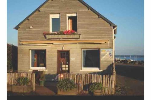 Gîte Les Chardons Bleus , les pieds dans l’eau - Location saisonnière - Pleubian