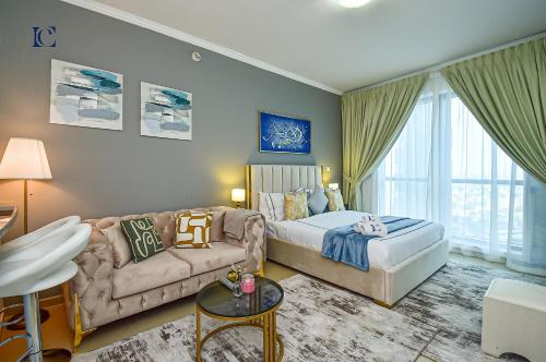 Luxury Escapes - New Lake View Studio in JLT - near Metro, Dubaj