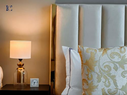 Luxury Escapes - New Lake View Studio in JLT - near Metro, Dubaj (fotografie 3)