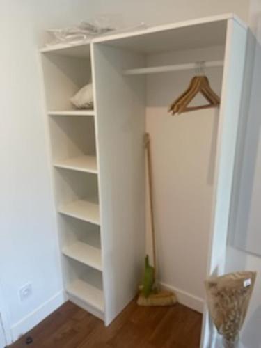 Le Jaures 1 - Studio - RDC in เอนบง