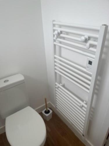 Le Jaures 1 - Studio - RDC in เอนบง