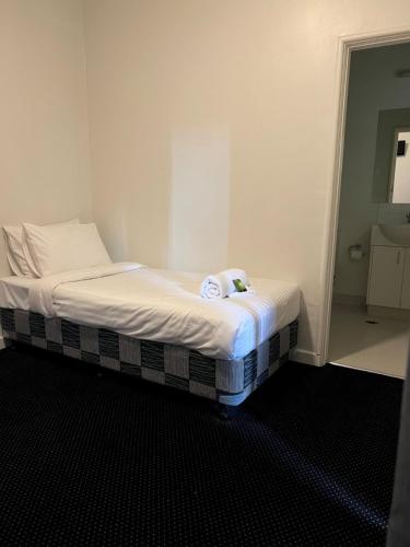Single Room with Private Bathroom