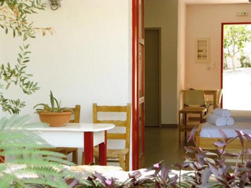 Iekārtas, Kyfanta, studios & apartments in Kyparissi in Mitropoli (Zarakas)
