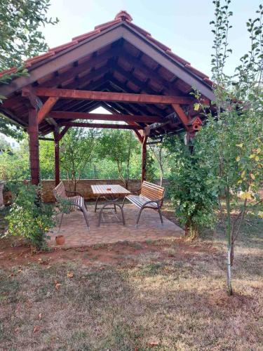Apartmani Neda in Gradnići