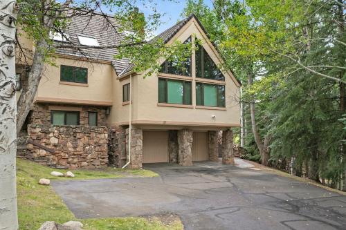 ทัศนียภาพภายนอกโรงแรม, 27 Bachelors Gulch Road home in เอวอน (CO)