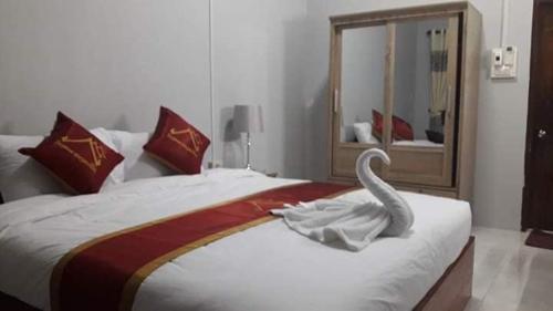 . Phengthavaxay hotel . PTX hotel