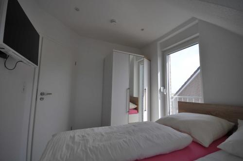 Three-Bedroom House image 6