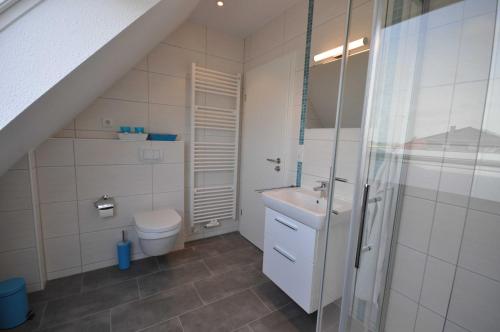 Three-Bedroom House image 2