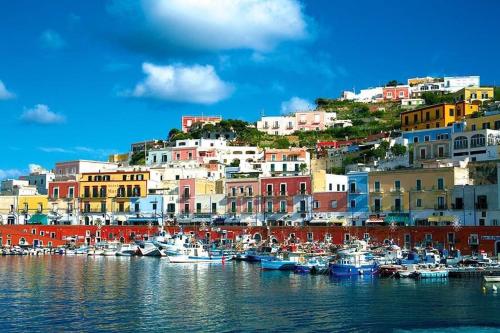 bnsail barca a vela per crociere, veleggiate o semplice relax a bordo