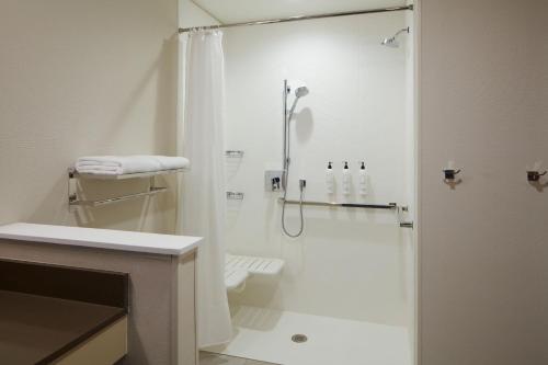 Fairfield by Marriott Inn & Suites Middletown - image 12