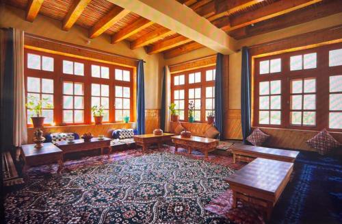 Guru view Home stay in Padum