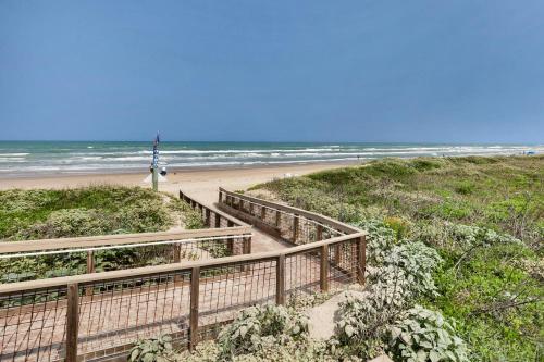 Beachview by Padre Getaways - image 14