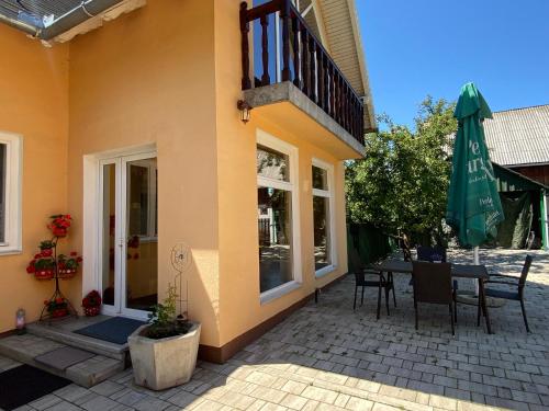 Dārzs, Fűzfa Apartman (Fuzfa Apartman) in Joseni