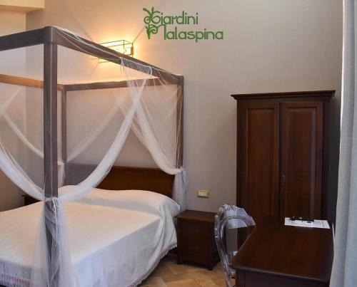  Giardini Malaspina in Bosa