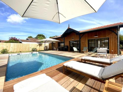 Villa neuve bardée en bois avec piscine - Location, gîte - Gujan-Mestras