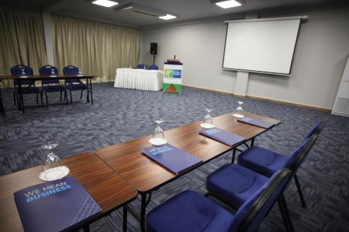 Holiday Inn Express Manisa-West, an IHG Hotel