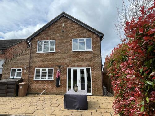 Binfield - Spacious Luxurious Four Bedroom House