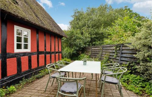 Pet Friendly Home In Vejle With Kitchen