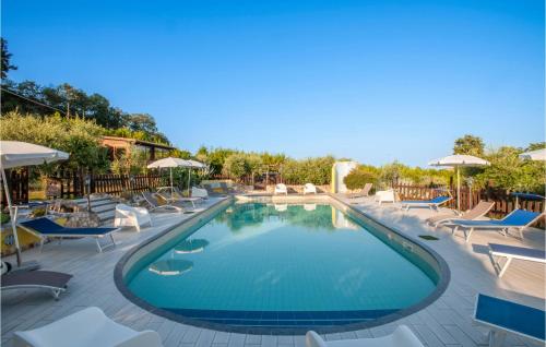 Nice home in San Giovanni with Outdoor swimming pool, Jacuzzi and WiFi - Montefiore dellʼAso